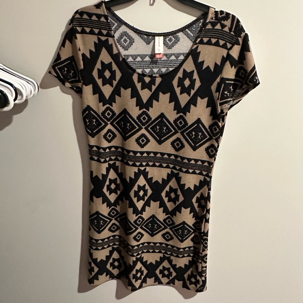 Aztec Style Dress - Picture 2 of 2